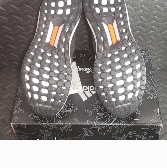 Ultraboosts - Picture 2 of 3